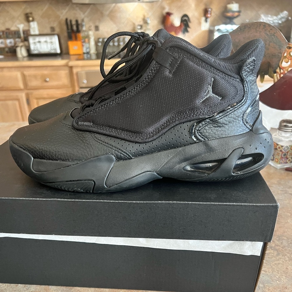 Jordan Max Aura 4